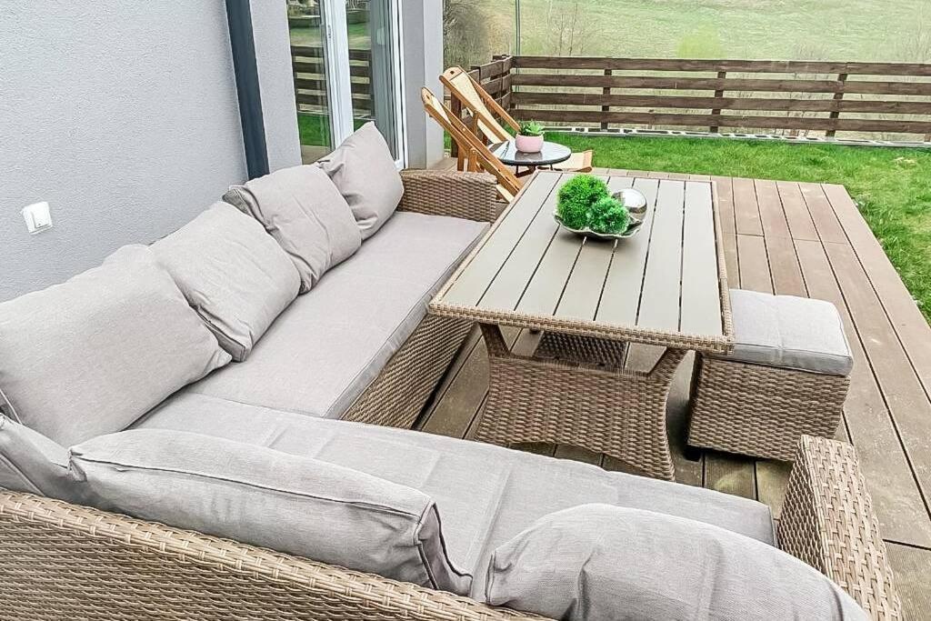Gaestetraum Mit Wunderschoenem Ausblick Und Garten Apartment Muhldorf Bei Feldbach Exterior photo