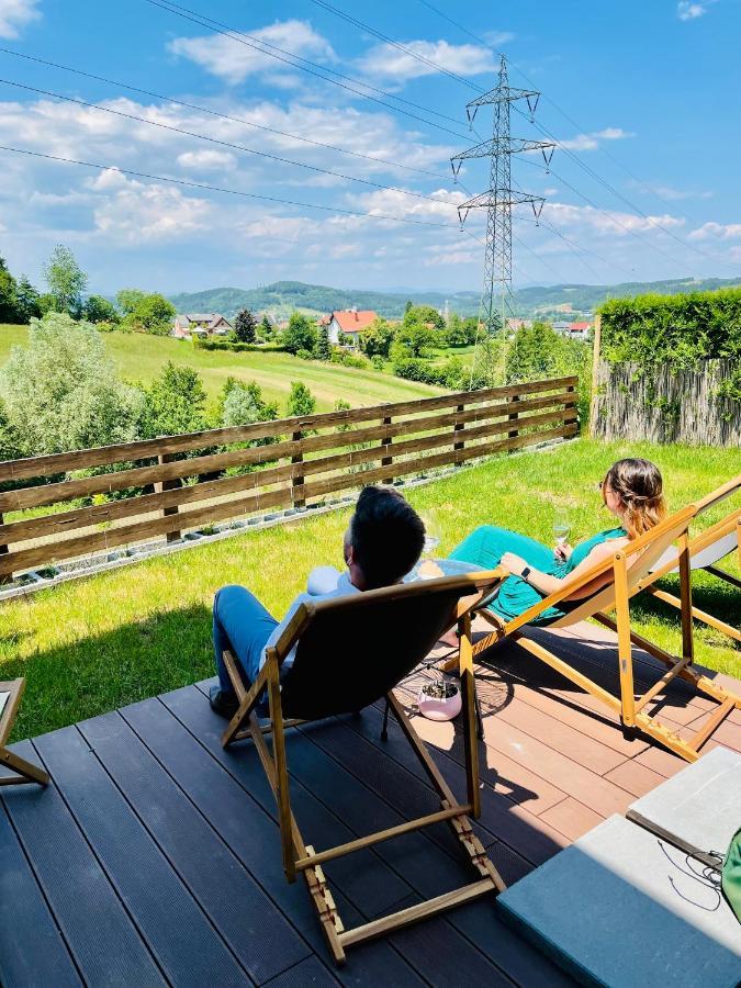 Gaestetraum Mit Wunderschoenem Ausblick Und Garten Apartment Muhldorf Bei Feldbach Exterior photo
